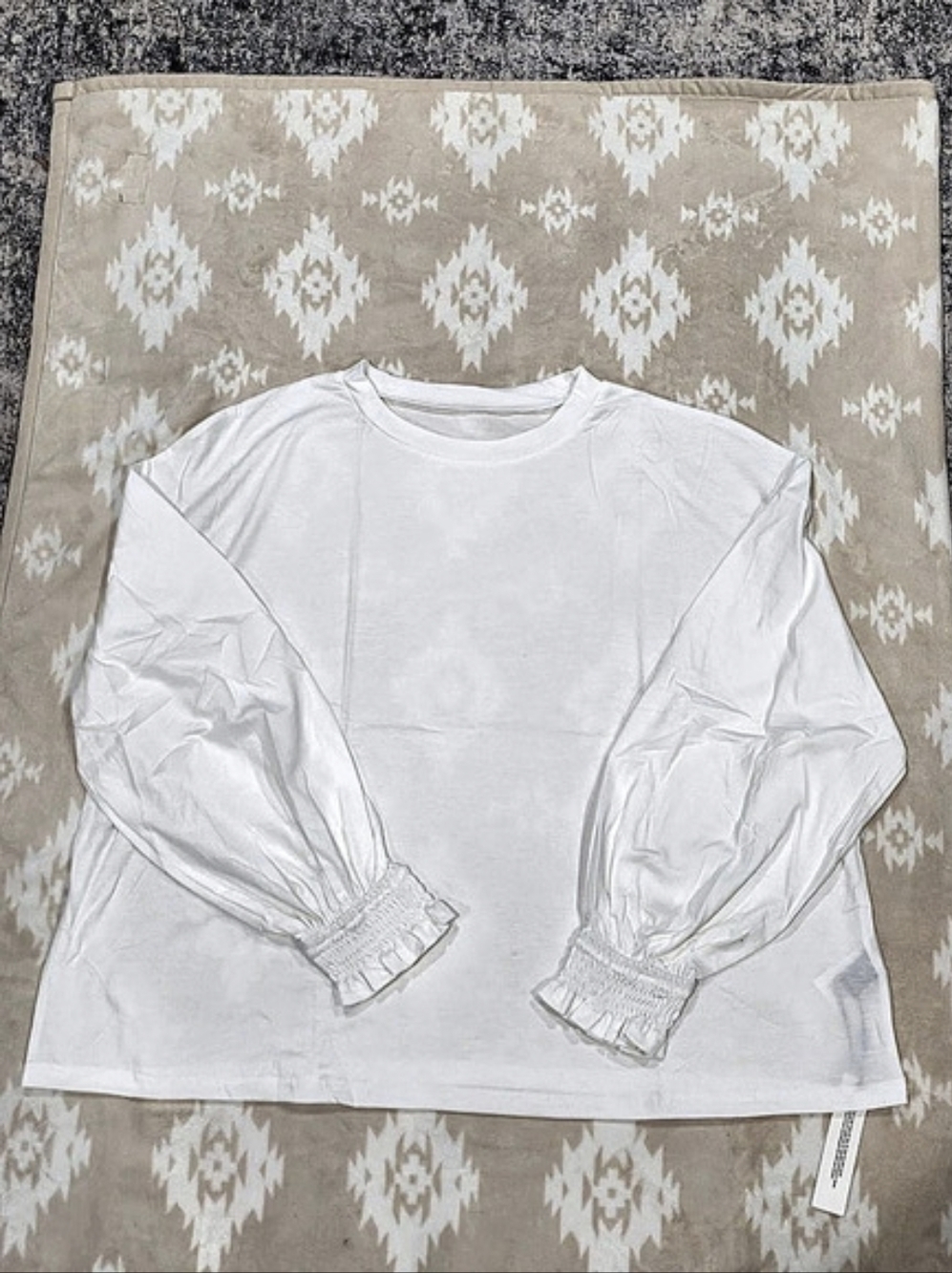NEW White Short Sleeve Top Size XL NWT